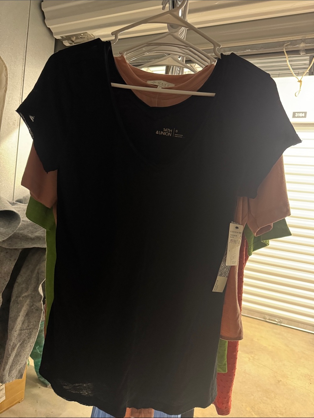 14th & Union Black V-Neck Short Sleeve Tee